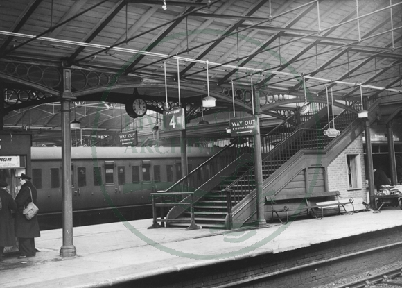 Bletchley Railway Station