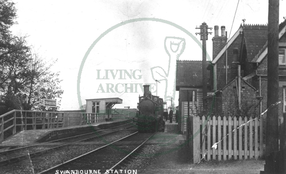 Train at Swanbourne Railway Station c1900