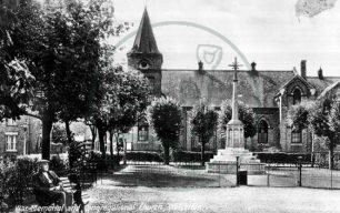 War Memorial and Congregational Church, Wolverton