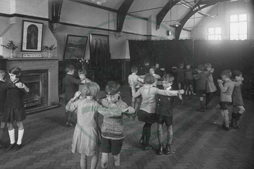 Dance class at Bletchley Road School, 1930.