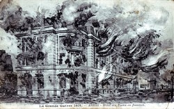Postcard "La Grande Guerre 1914 ARRAS  Hotel des Postes en flammes"