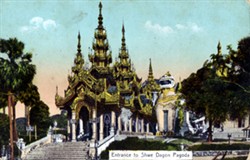 Photographic postcard: "Entrance to She Dagon Pagoda"