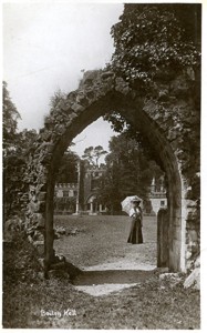 photographic postcard "Bolton Hall"
