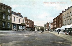 Photographic postcard "Market Square, Buckingham"