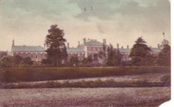 Photographic postcard "Walton on Thames Convalescent Institution "
