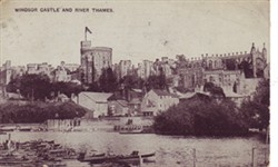 Photographic postcard "WINDSOR CASTLE AND RIVER THAMES"