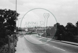 Photograph of road from Wolverton station to New Bradwell (1971).