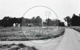 Photograph of Peartree Farm Woughton on the Green (1971).