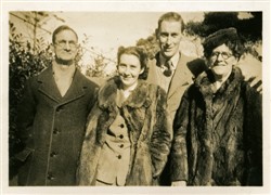 Frank and Blanche with their children Walter and Maisie