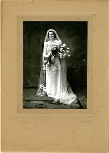 Official wedding photograph of Beryl Louise Brown.