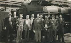 Improvement Class workers alongside Engine 45707 of the 1934 79-ton Jubilee class - named 'Valiant'.