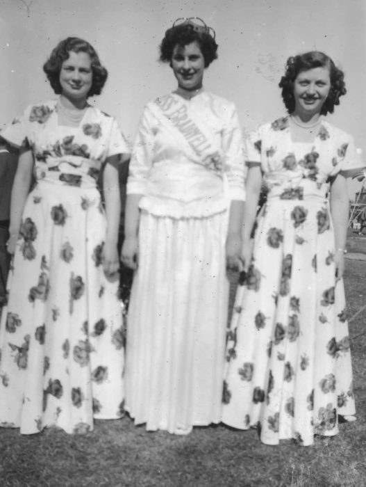 Miss Bradwell 1951 and attendants.