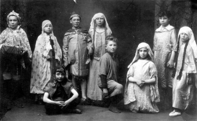 Child performers in Charlie Scott's Pantomime.