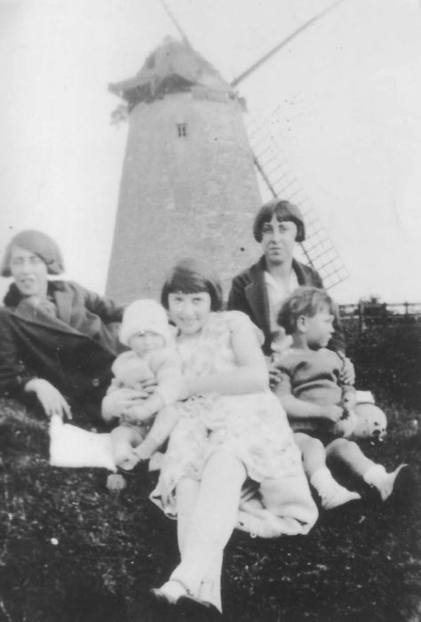 Group of people at  Bradwell Windmill in 1929.