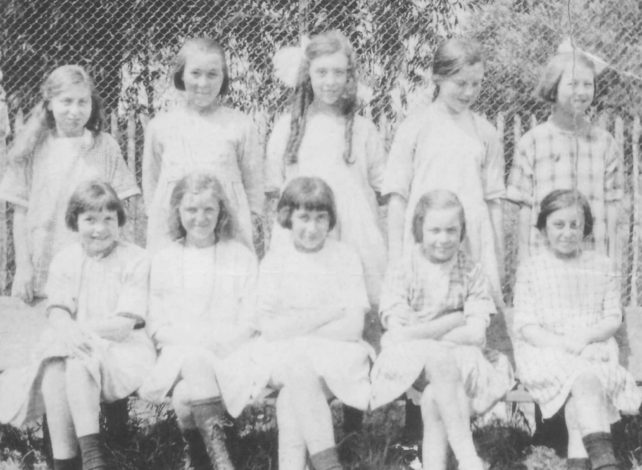 Group of girls in 1926-7.
