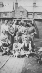 Craddock family with cousins from Bedford in King Edward Street