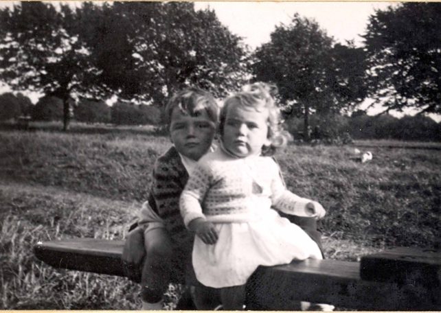 Roger & Pat Holdom as children
