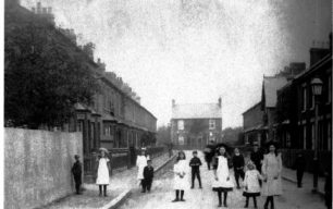 Photograph of Oxford Street, Bletchley in 1912
