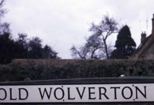 OLD WOLVERTON road sign