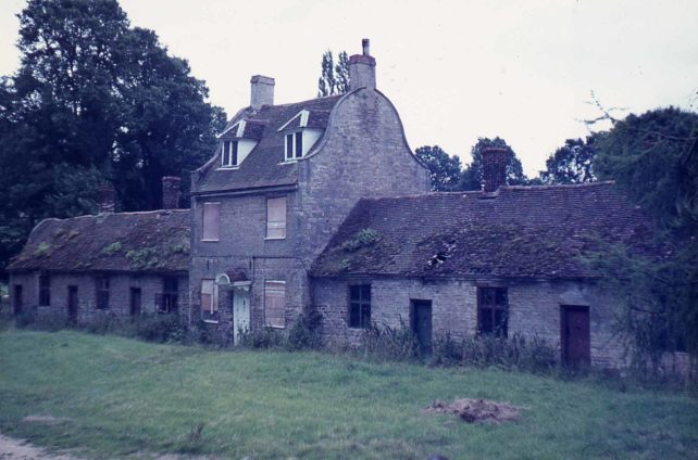 The schoolroom and almshouses