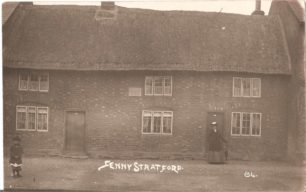 Aylesbury Street, Fenny Stratford - 2 thatched brick houses