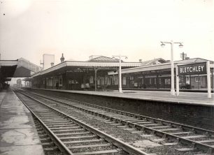 Bletchley Station Platforms looking north from Platform 3 after redesign 1952