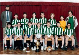 Football team with trophies - 1984/85