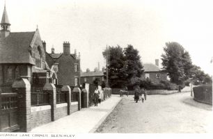Vicarage Lane corner, Bletchley Road