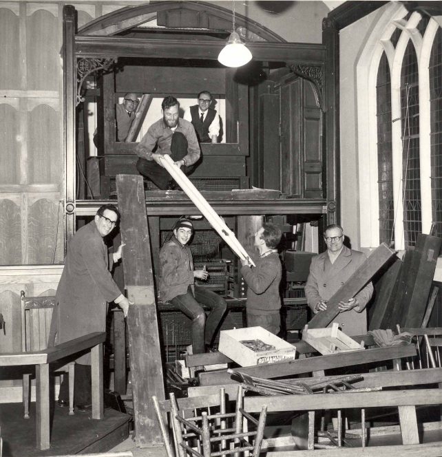 Dismantling the pipe organ
