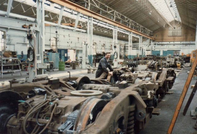 Lifter Keith Solesbury in Traction Shop