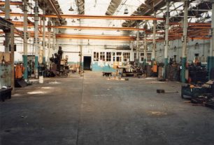 Fitting Shop Middle Bay almost empty