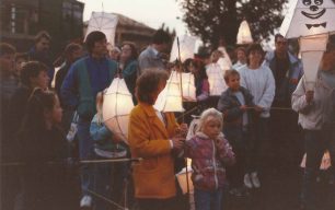 Children & adults gather on the canal bank to show off their lanterns