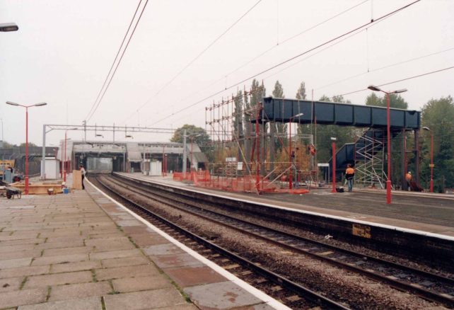 Building the new footbridge at the station