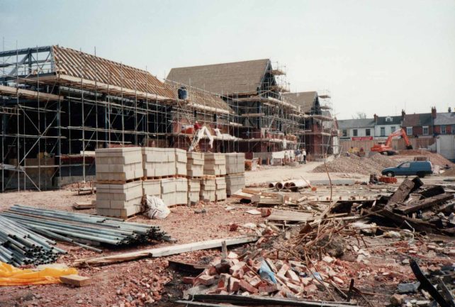 Bricklayers working on the outer 'skin' of the Tesco store