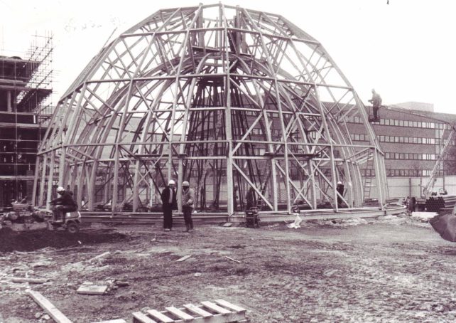 Church dome under construction