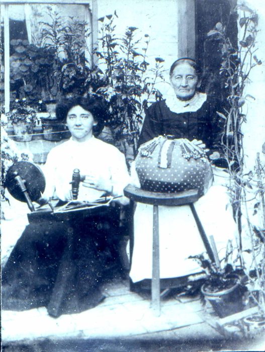 Two lacemakers
