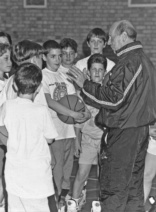 Bobby Charlton talks to boys at Stantonbury
