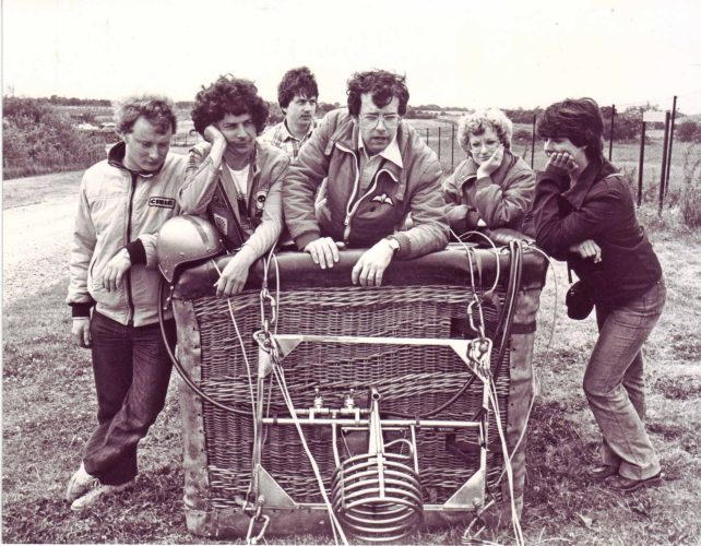 Hot air balloonists, basket and crew at the Bowl