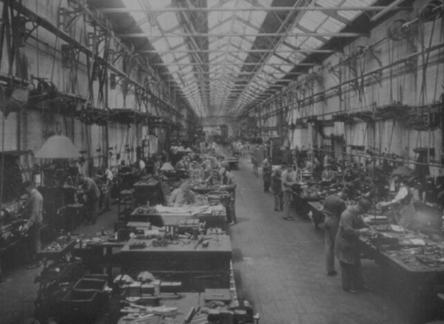 Wolverton Works, Tool room 1925