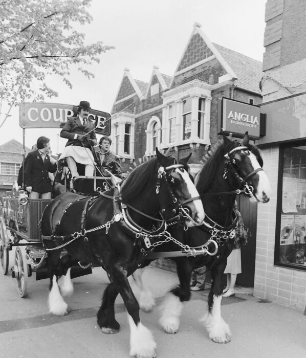 Brewery dray on Queensway, 23 May 1983