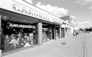 Carousel Amusements, Queensway Bletchley 10 September 2002