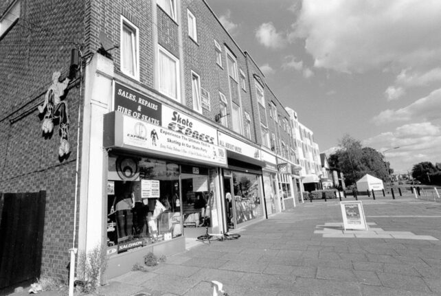 Skate Express & All About Music shop, Queensway 10-9-2002