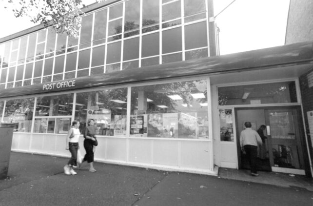 Post Office on Queensway, 2002