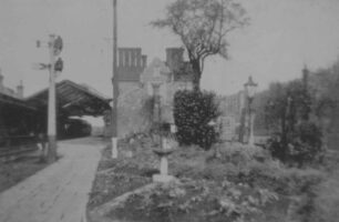 Bletchley Station gardens