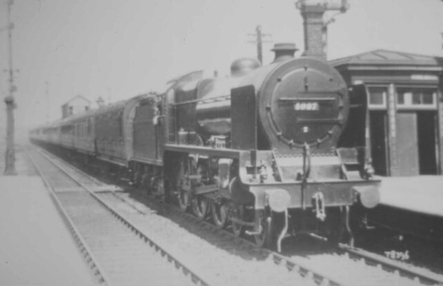 Baby Scot passing Bletchley