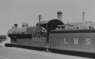 25827 in Bletchley Station, 1938