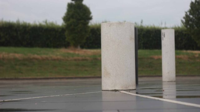 Individual Pillar - Low White