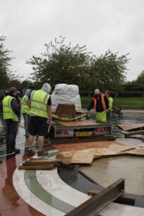 Centrepiece arrives on trailer