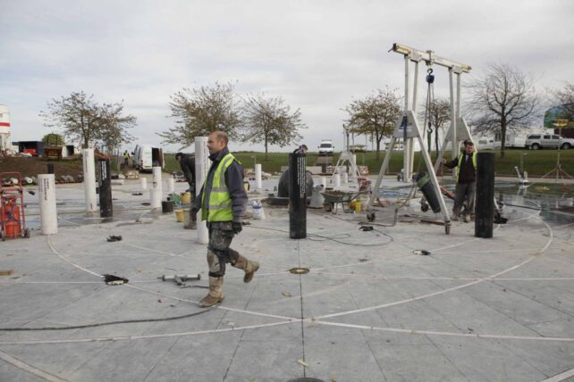Installing pillars